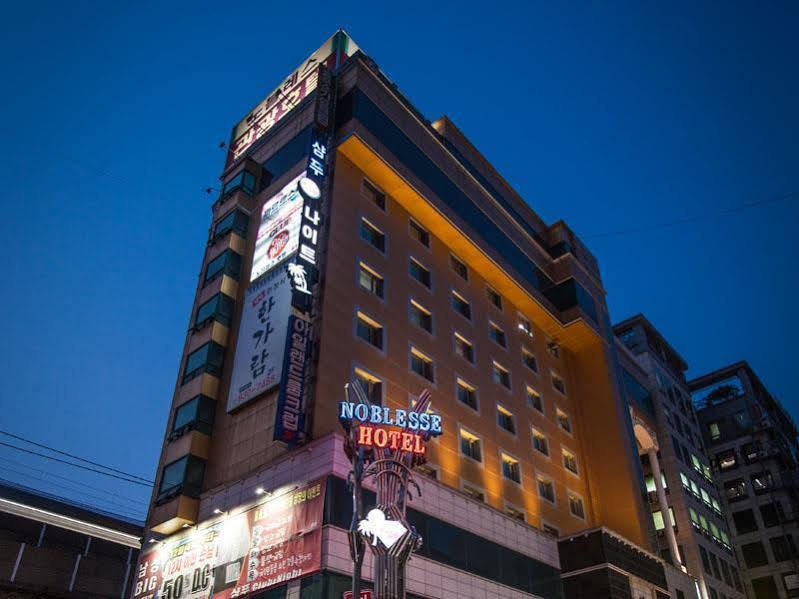 Hotel Noblesse Сеул Екстер'єр фото