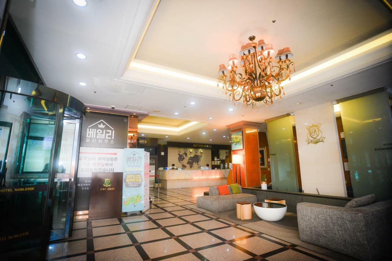 Hotel Noblesse Сеул Екстер'єр фото