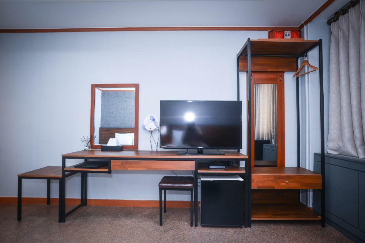 Hotel Noblesse Сеул Екстер'єр фото