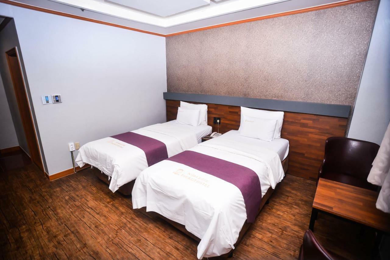 Hotel Noblesse Сеул Екстер'єр фото