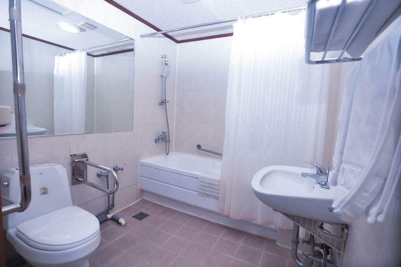 Hotel Noblesse Сеул Екстер'єр фото